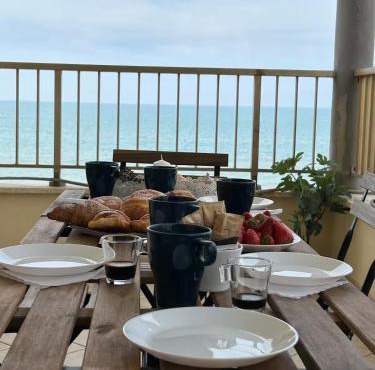 Le Terrazze Beachfront, balcony, parking, private access Beach