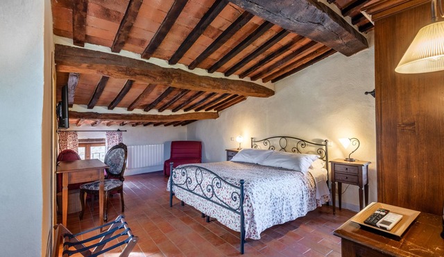 Locanda di Montisi Torre Room among the Montalcino Hills
