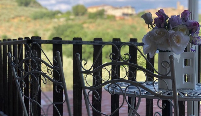 Locazione Turistica Spaccarotella Terrazzo con Vista su Gualdo Cattaneo