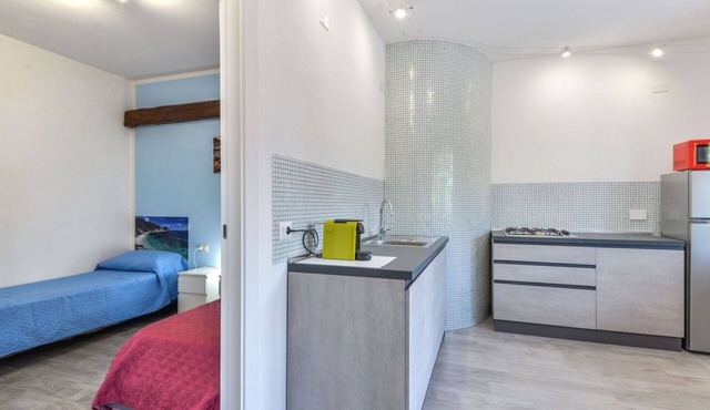 Lovely apartment for 4 guests with WIFI, A/C, pool and terrace