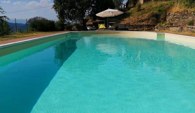 Lovely apartment for 4 people with WIFI, pool, TV and balcony