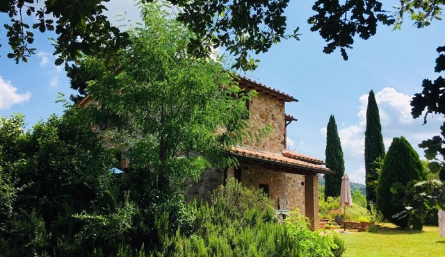 Lovely Country House surrounded by an Olive Grove with 360° view