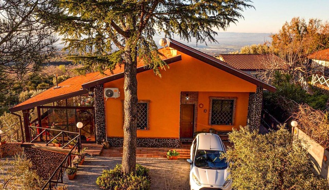 Lovely home in Belpasso with WiFi in Belpasso