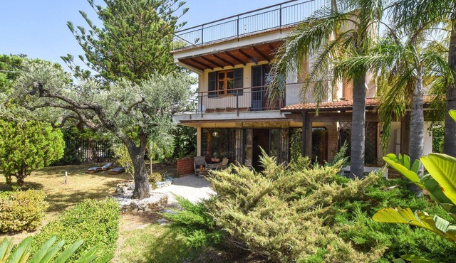 Lovely home in Borgetto with WiFi