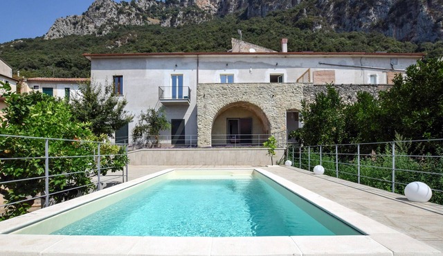 Lovely home in Giungano with WiFi