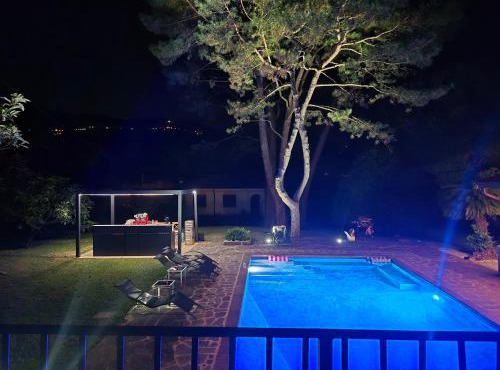Luna in Lierna