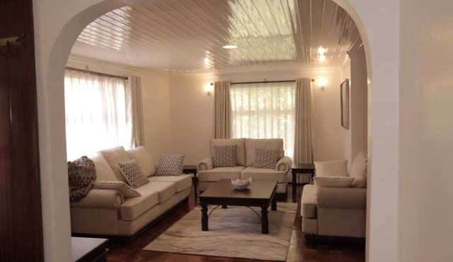 Luxury 5BR Bungalow with Private Pool near JKIA – Greenpark, Athi River in Athi River
