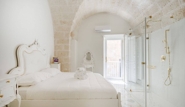 Marchesa – Two-Bedroom Suite with Panoramic Terrace in the Historic Center