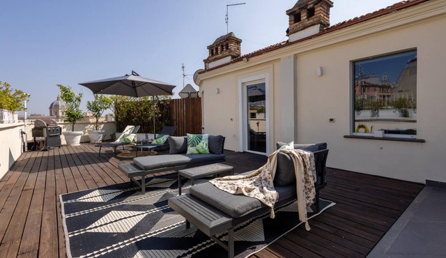 Maria Luxury Apartment with City View Terrace