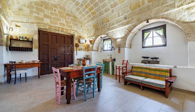 Masseria Le Mesolecchie - Ulivo Apt, Crispiano, Italy