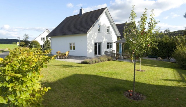 Modern, comfortable vacation home with large garden and veranda, between Winterberg and Willingen in Medebach