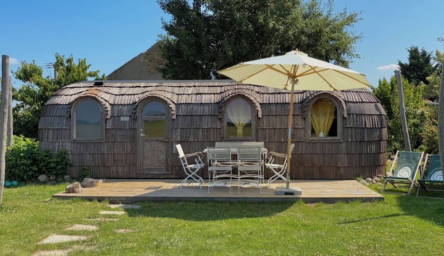 Molendini Igloo Hut at the Püchau Mill in Machern