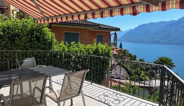 Molino Vecchio holiday apartment with stunning mountain views in Ronco Sopra Ascona