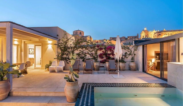 My Rental Homes - Sibilla luxury apartment in the historic center of Noto with 8 sleeps