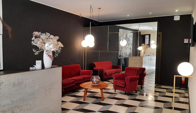 Navona Theatre Hotel