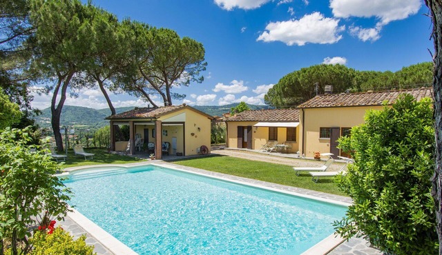 Nice apartment for 4 guests with pool, WIFI, TV, terrace and pets allowed