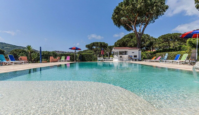 Nice apartment for 4 guests with pool, WIFI, A/C and terrace