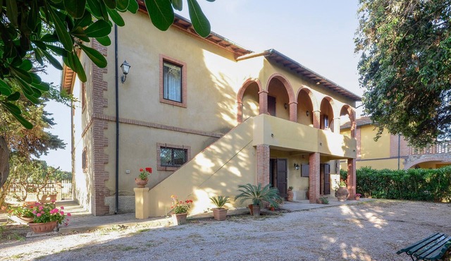 Nice home in Campiglia Marittima with WiFi
