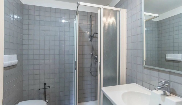 Nice room for 2 people with pool, A/C, WIFI, TV, veranda and pets allowed, close to Perugia
