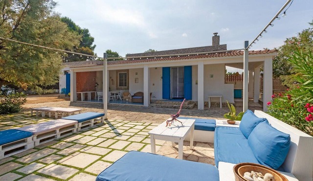 Pet friendly home in Trani with WiFi