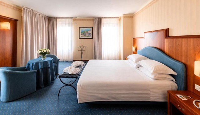 Phi Hotel Astoria in Susegana