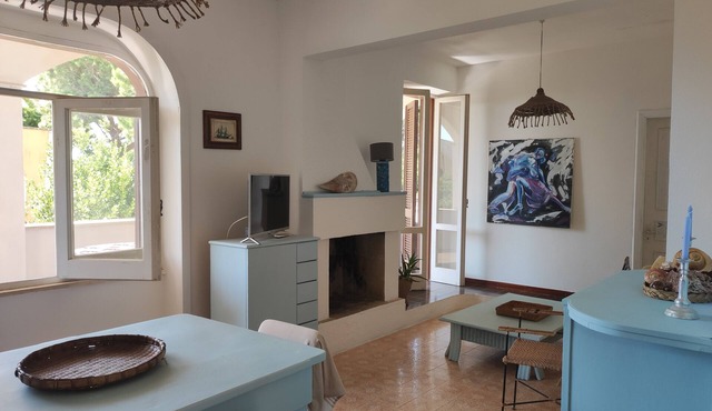 Porto Cesareo. Serves 10. Welcoming, bright and spacious house