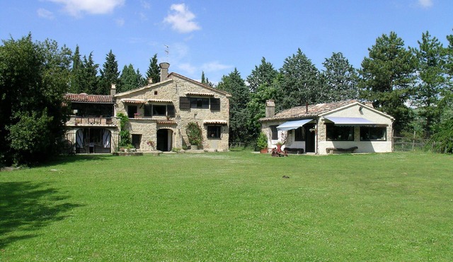 Private villa with pool surrounded by the most spectacular nature