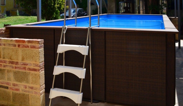 Private Villa with private pool, A/C, WIFI, hot tub, TV, terrace, pets allowed, panoramic view in Calliano