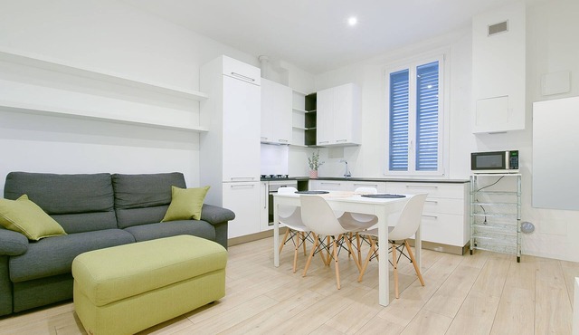 Queen Home Nicolle - One Bedroom Apartment, Sleeps 4