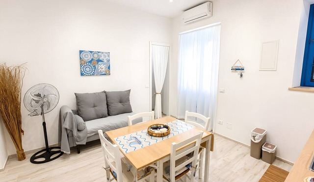 "Rada37-Sferracavallo" Apartment with Wi-Fi and Air Conditioning