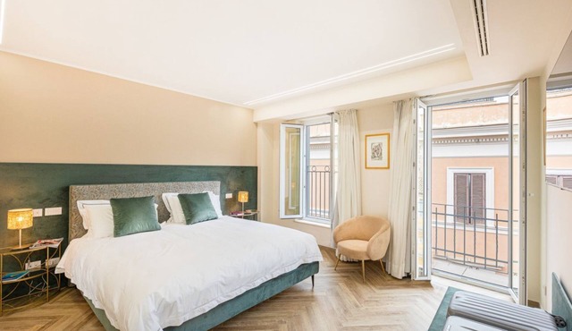 Refined & Elegant Apartment a few steps from Trevi Fountain