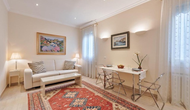 Romance in Rialto - your house to stay together