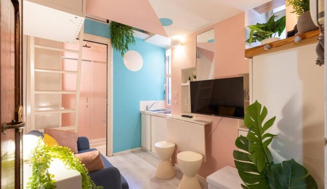 Romantic Rome Retreat, Steps from Colosseum