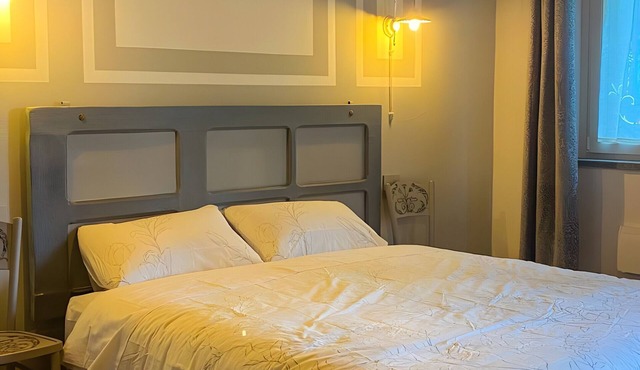Room 'Cùcu' with Shared Garden, Wi-Fi and Air Conditioning