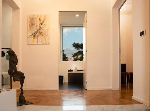 Room In Roma Isole