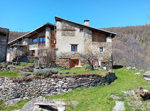 Rota d'Amont Bed and Breakfast in Stroppo