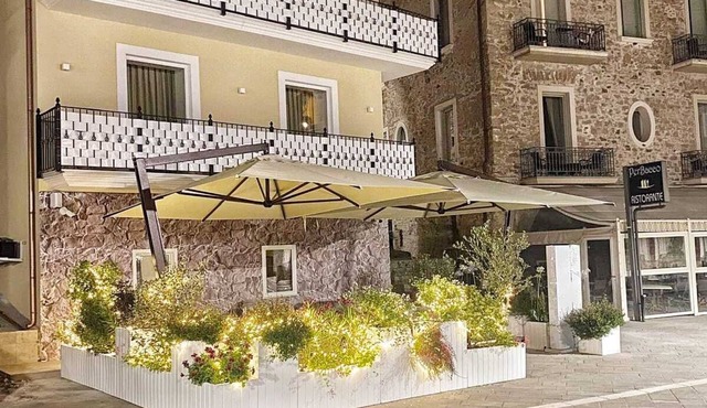 Seafront apartment in Santa Maria di Castellabate with panoramic terrace