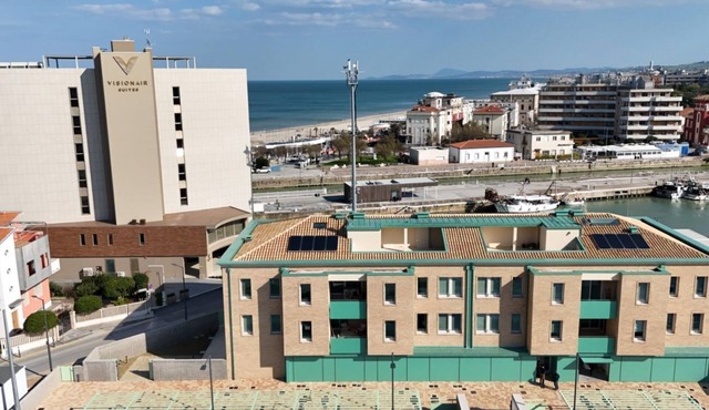 SE270 - Senigallia, wonderful three-room apartment with internal loggia