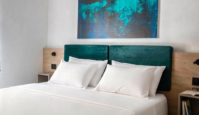 Serenea Suites & Apartments