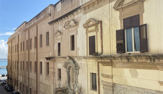 Sirocco Apartment