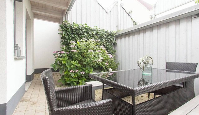 Skipperlodge, quiet location on the Alter Strom - family-friendly, modern, special in Warnemünde
