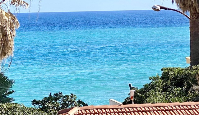 Spend house 20 mt. from the sea with 5 beds