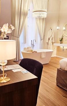 STOA ROME Boutique Suites