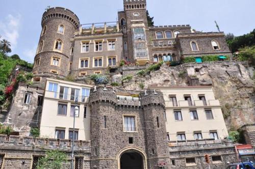 Studio Apartment in Neapolitan Castle Int 28 in Naples