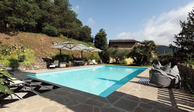 Stunning private villa with private pool, A/C, WIFI, TV, patio and panoramic view, close to Cort.