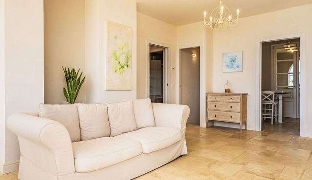 Stunning private villa with WIFI, private pool, A/C, patio, pets allowed and panoramic view
