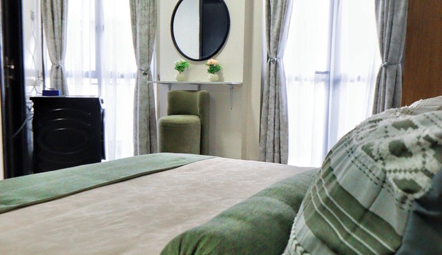 Stylish duplex studio with balcony, fast Wi-Fi, cozy luxury & city vibes. in Nairobi