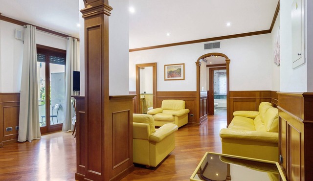 Suite Somalia Roma Apartment with Balcony, Wi-Fi, and Air Conditioning