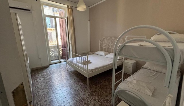 Sunset hostel Palermo