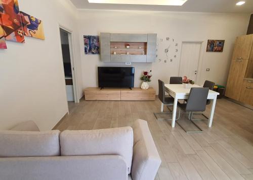 Sweet Home Apartment